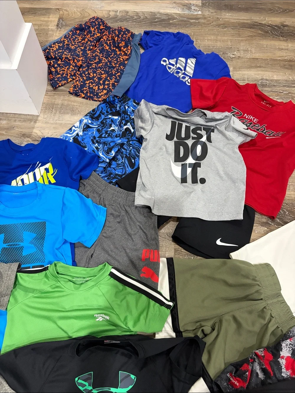 Nike/Adidas/under Armour/and more LOT - Picture 4 of 7